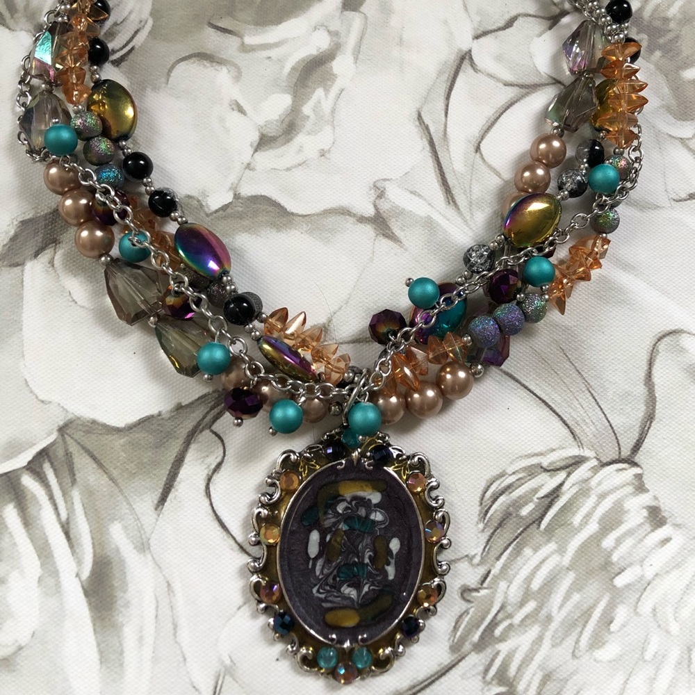 Statement pendant necklace multicolored